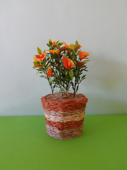 Arranjo Floral em Vaso de Sisal