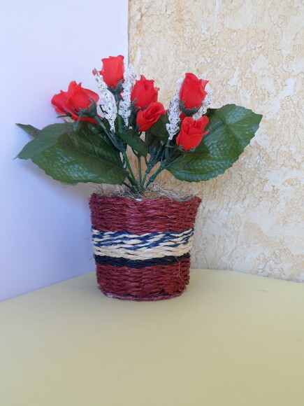 Arranjo Floral em Vaso de Sisal