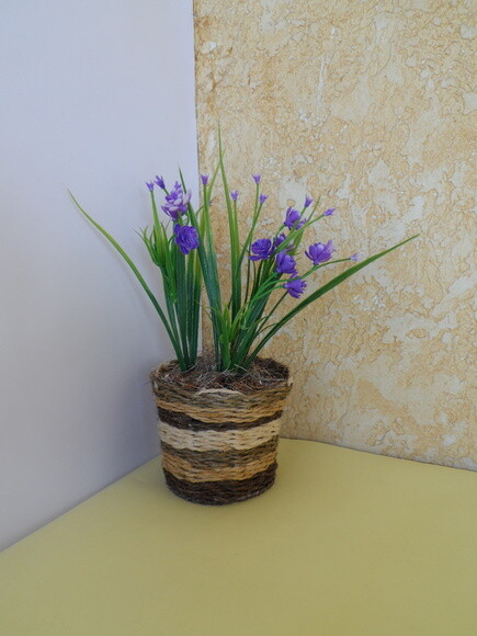 Arranjo Floral em Vaso de Sisal