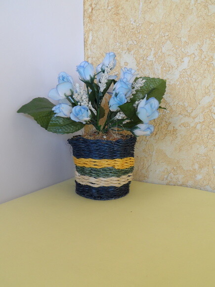 Arranjo Floral em Vaso de Sisal
