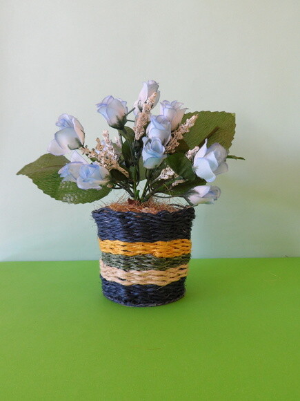 Arranjo Floral em Vaso de Sisal