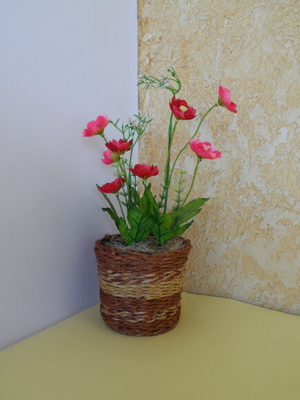 Arranjo Floral em Vaso de Sisal