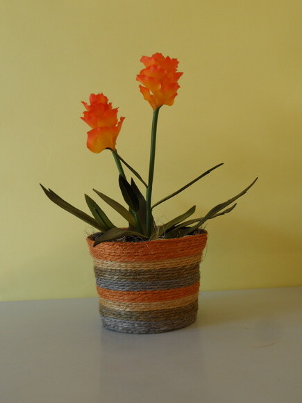 Arranjo Floral em Vaso de Sisal