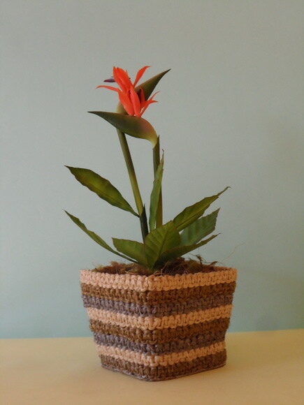 Arranjo Floral em Vaso de Sisal