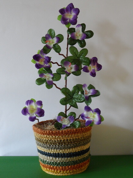 Arranjo Floral em Vaso de Sisal