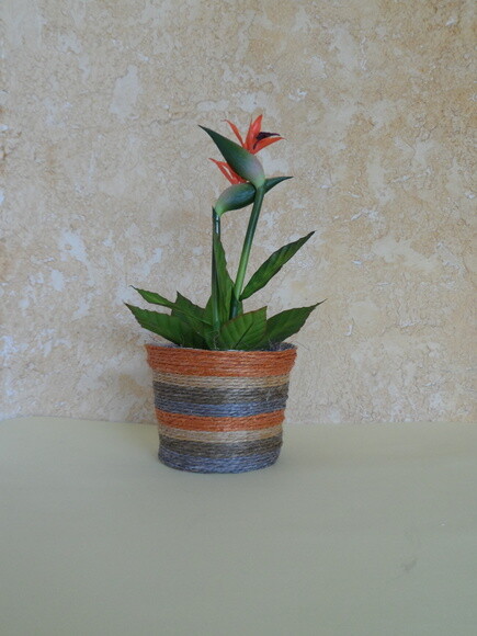 Arranjo Floral em Vaso de Sisal