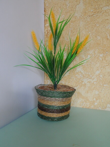 Arranjo Floral em Vaso de Sisal