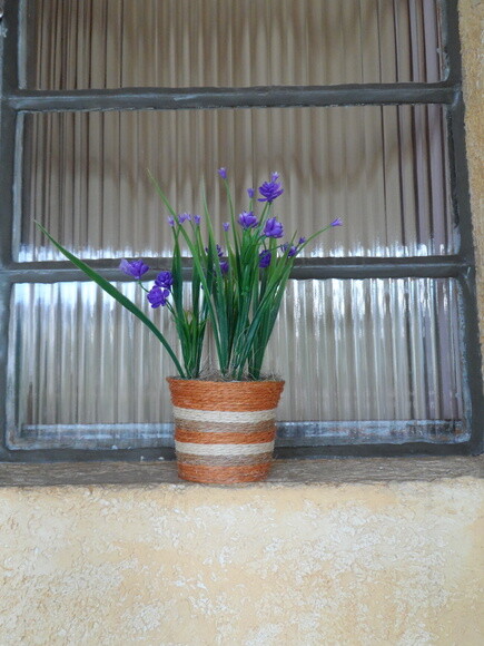 Arranjo Floral em Vaso de Sisal