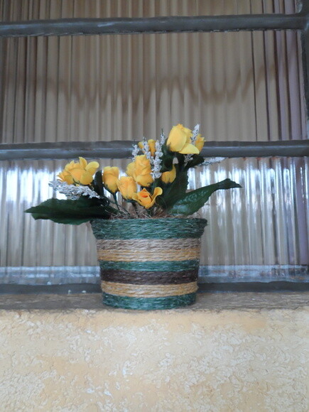 Arranjo Floral em Vaso de Sisal
