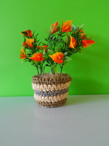 Arranjo Floral em Vaso de Sisal