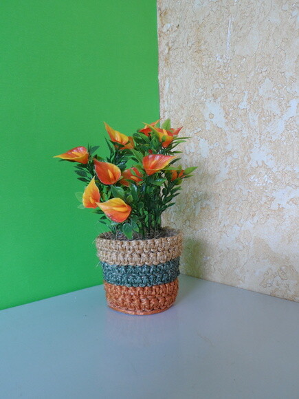 Arranjo Floral em Vaso de Sisal