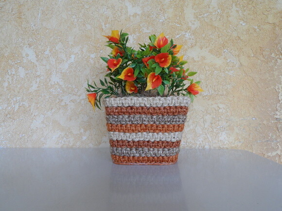 Arranjo Floral em Vaso de Sisal