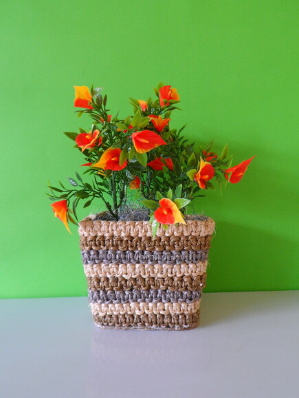 Arranjo Floral em Vaso de Sisal