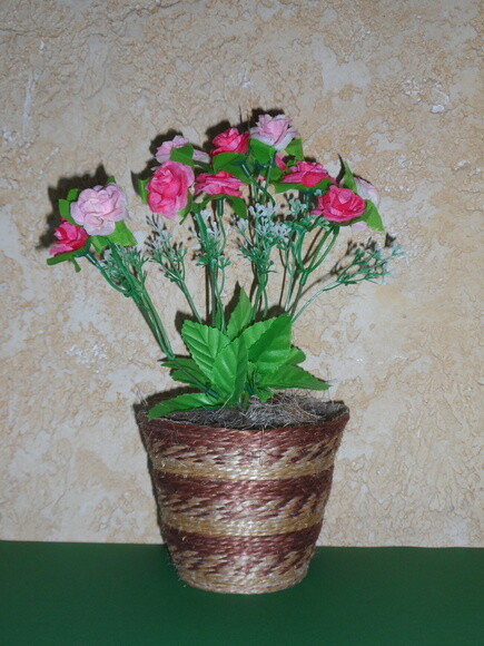 Arranjo Floral em Vaso de Sisal