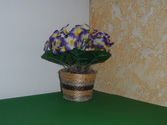 Arranjo Floral em Vaso de Sisal