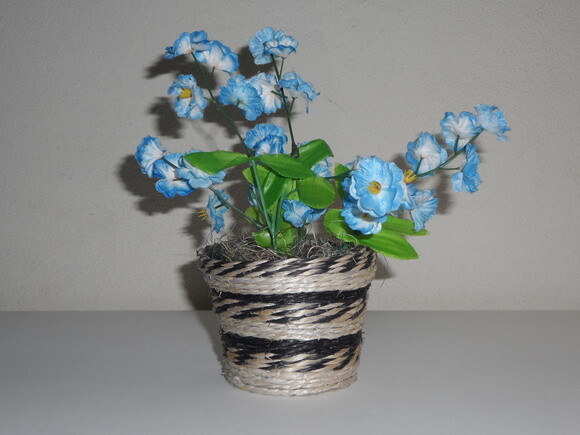 Arranjo Floral em Vaso de Sisal