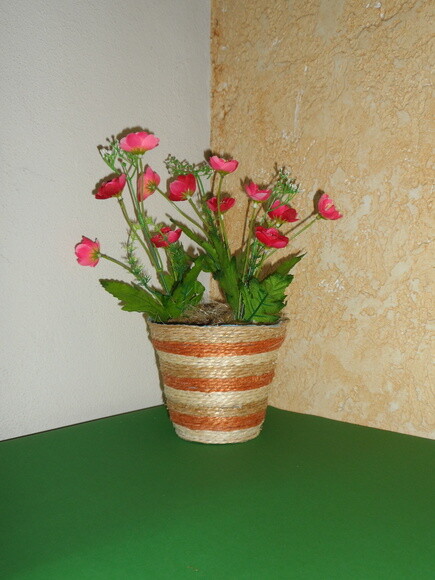 Arranjo Floral em Vaso de Sisal
