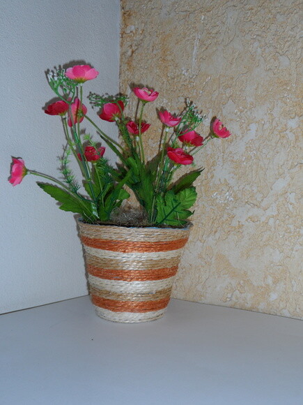Arranjo Floral em Vaso de Sisal