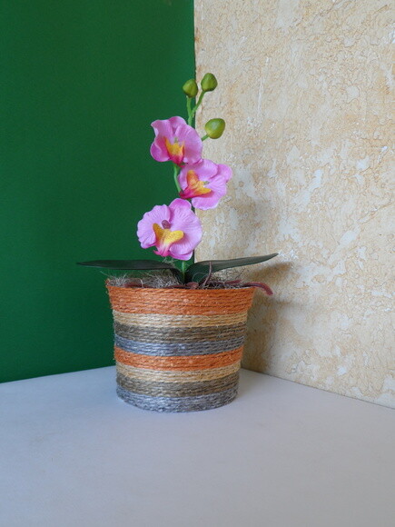Arranjo Floral em Vaso de Sisal
