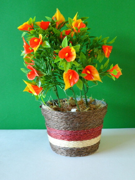 Arranjo Floral em Vaso de Sisal