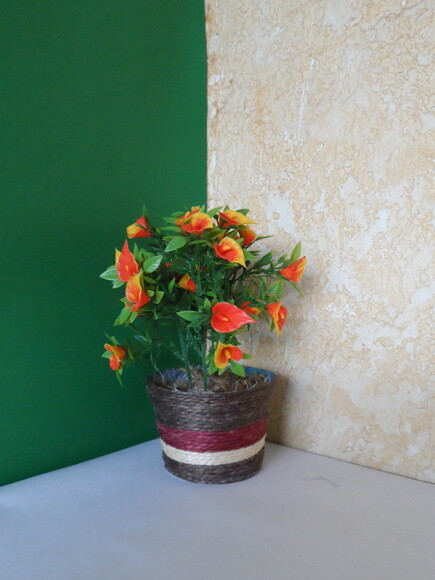 Arranjo Floral em Vaso de Sisal
