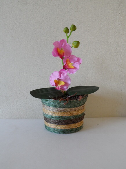 Arranjo Floral em Vaso de Sisal