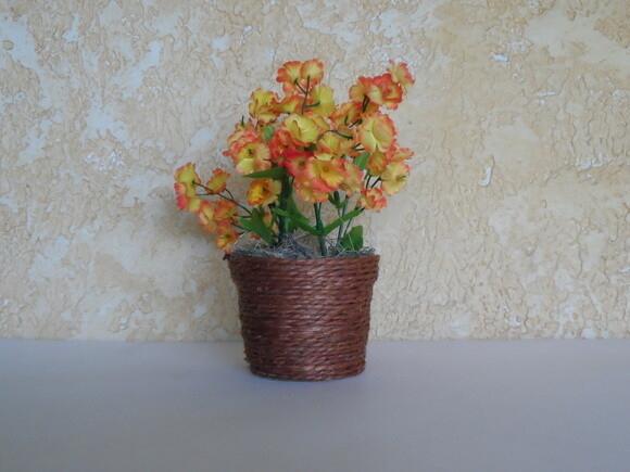Arranjo Floral em Vaso de Sisal