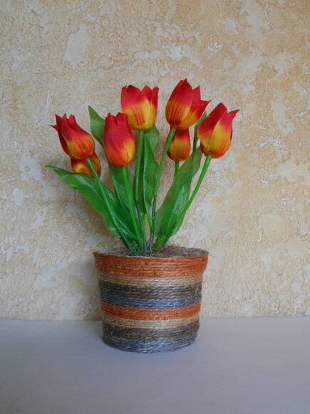 Arranjo Floral em Vaso de Sisal