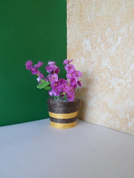 Arranjo Floral em Vaso de Sisal