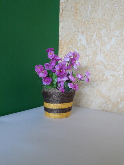 Arranjo Floral em Vaso de Sisal