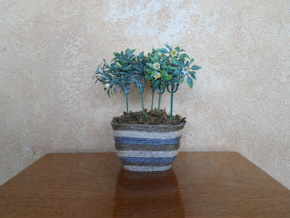 Arranjo Floral em Vaso de Sisal