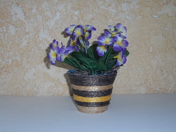 Arranjo Floral em Vaso de Sisal