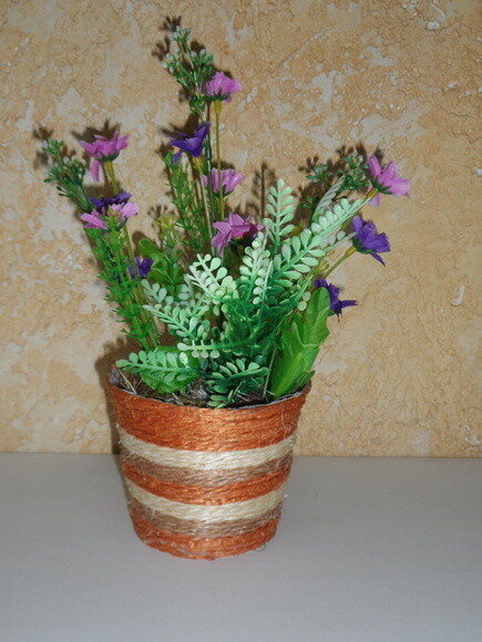 Arranjo Floral em Vaso de Sisal