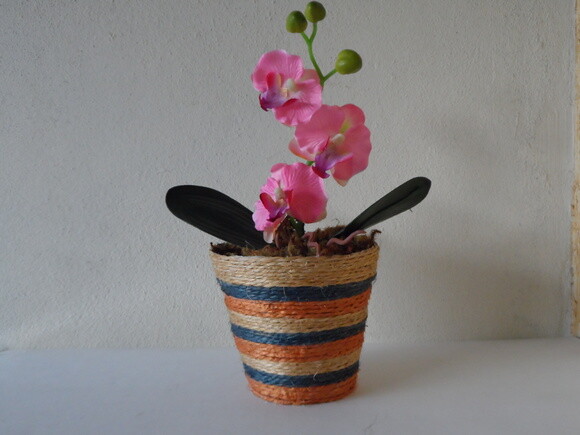 Arranjo Floral em Vaso de Sisal