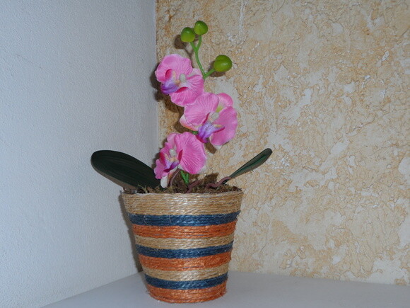 Arranjo Floral em Vaso de Sisal