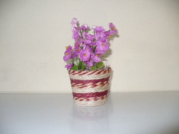 Arranjo Floral em Vaso de Sisal