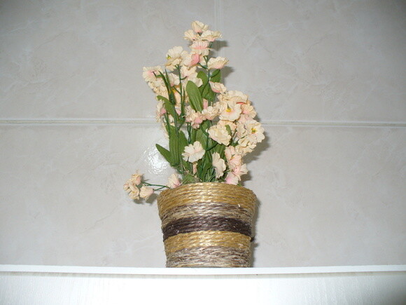 Arranjo Floral em Vaso de Sisal