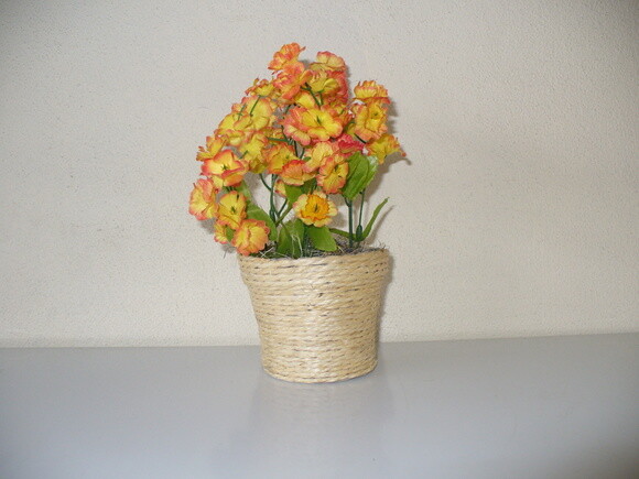 Arranjo Floral em Vaso de Sisal