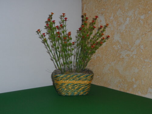 Arranjo Floral em Floreira de Sisal