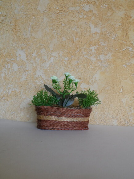 Arranjo Floral em Jardineira de Sisal