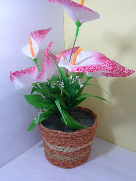 Arranjo Floral em Vaso de Sisal