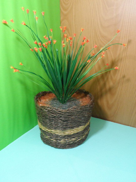 Arranjo Floral em Vaso de Sisal