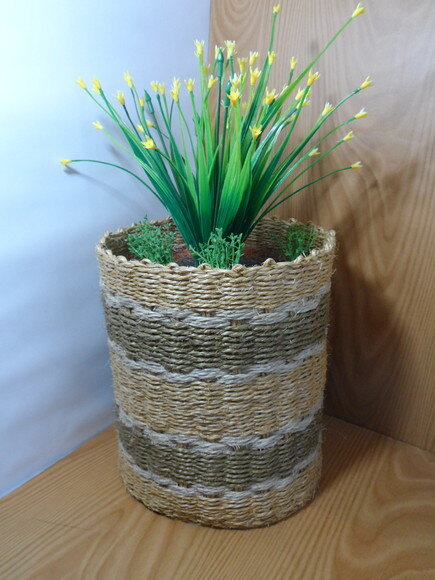Arranjo Floral em Vaso de Sisal