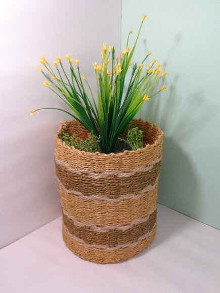 Arranjo Floral em Vaso de Sisal