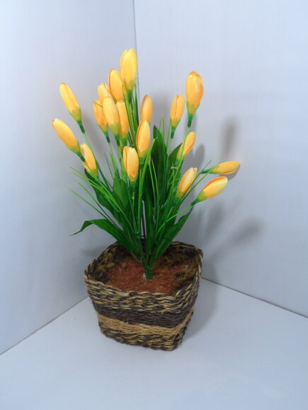 Arranjo Floral em Vaso de Sisal