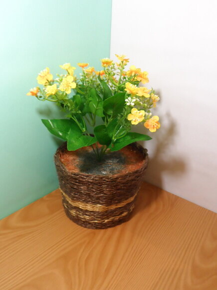 Arranjo Floral em Vaso de Sisal