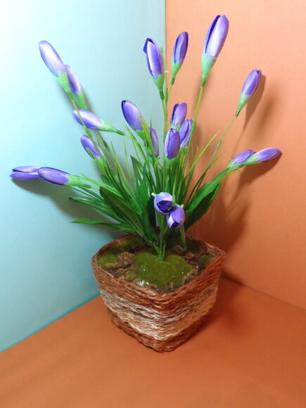 Arranjo Floral em Vaso de Sisal