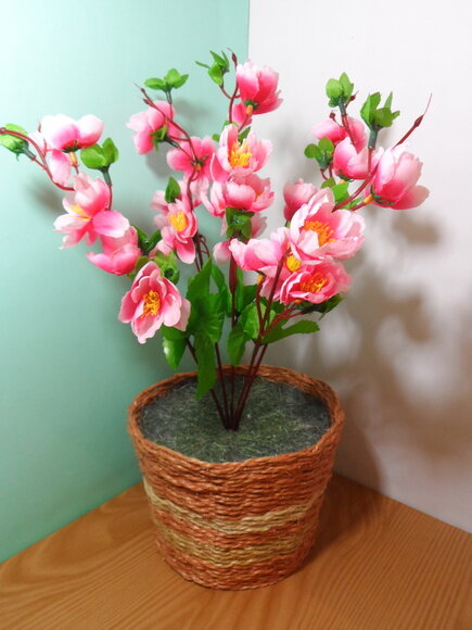 Arranjo Floral em Vaso de Sisal