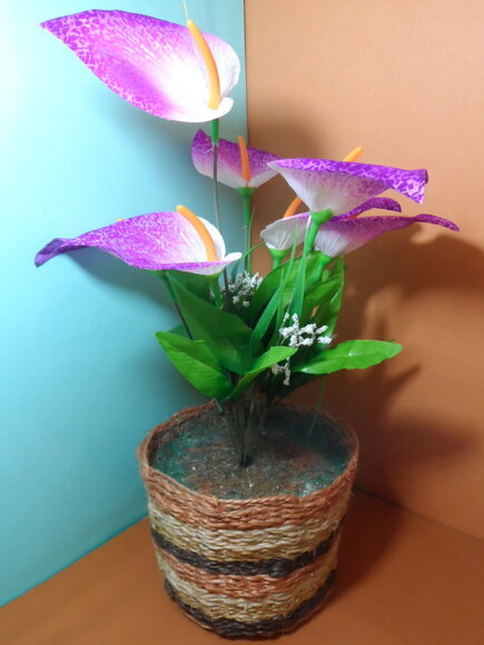 Arranjo Floral em Vaso de Sisal