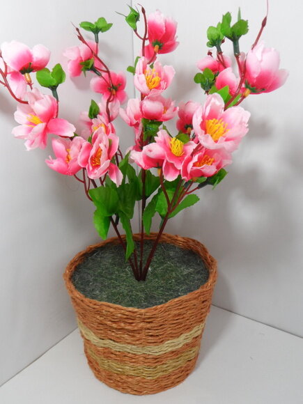 Arranjo Floral em Vaso de Sisal